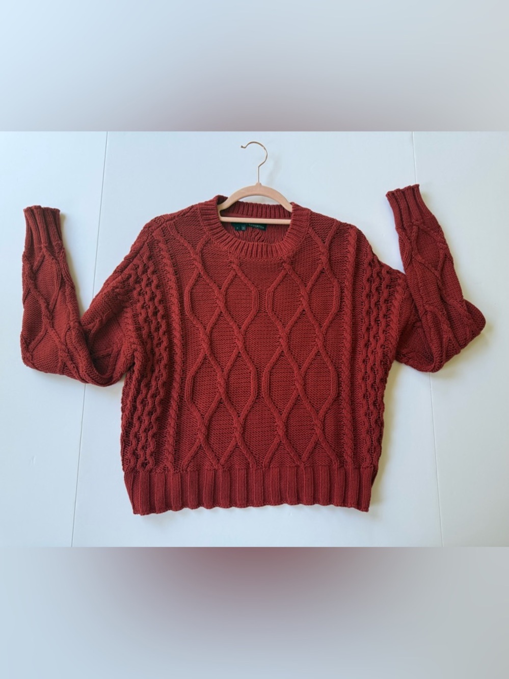 360 Sweater Cable Knit Crew Sweater - Red